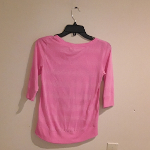 💕LOVE pink lightweight/soft T-shirt w/LOVE" in t - Picture 5 of 5